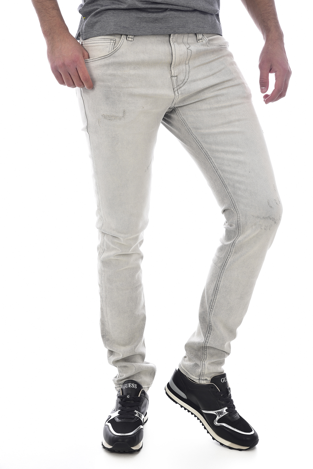 vetement homme guess