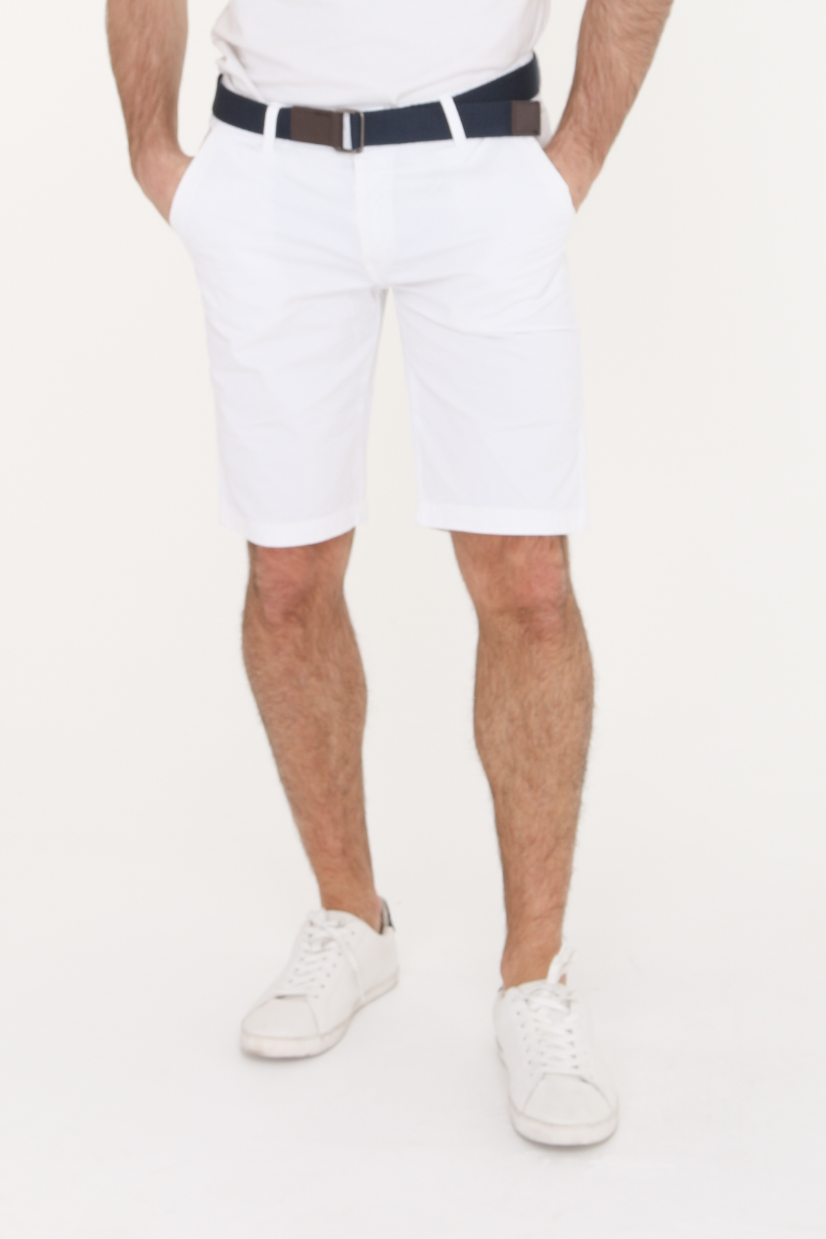 Bermuda Cargo homme blanc avec ceinture Kaygo- LPCH12