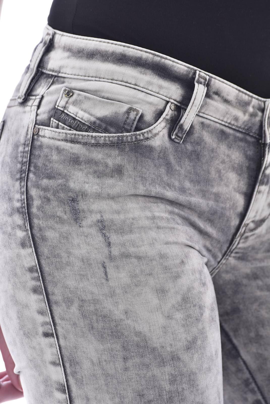 Jeans gris skinzee low taille basse Diesel - 0679s - PRIX PROMO